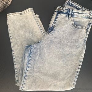 Straight leg mom jeans